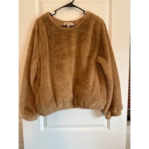 Philosophy Faux Fur Pullover Sweatshirt Tan Beige Size L NWOT Cozy Soft - Picture 2 of 8